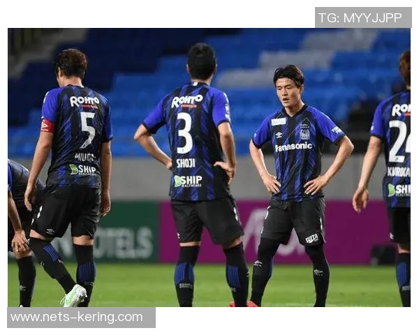 川岛前锋与鹿岛鹿角的精彩对决揭示了日本足球的激烈竞争与魅力